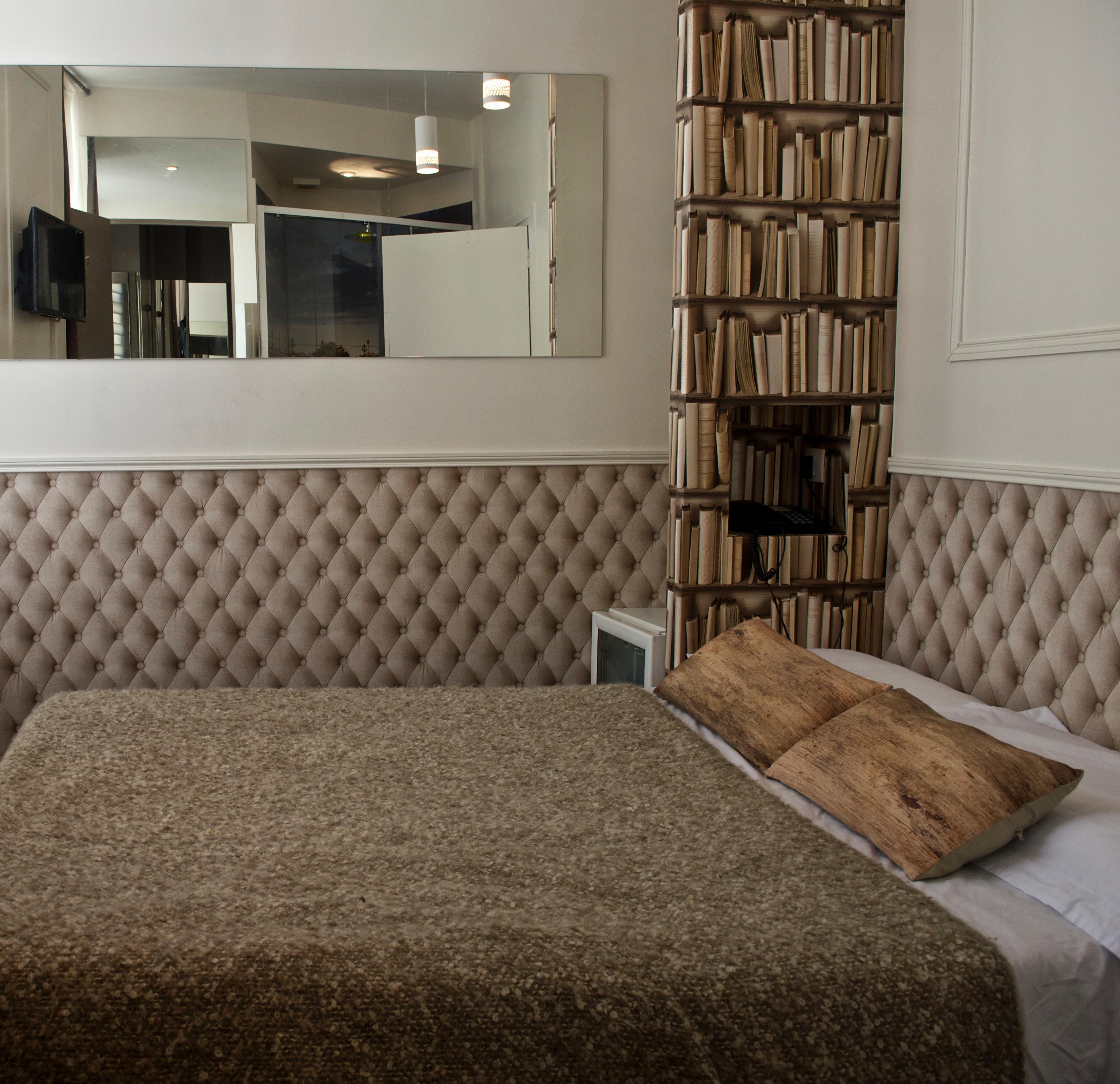Hotel Petit Saint-Honore Париж Екстериор снимка