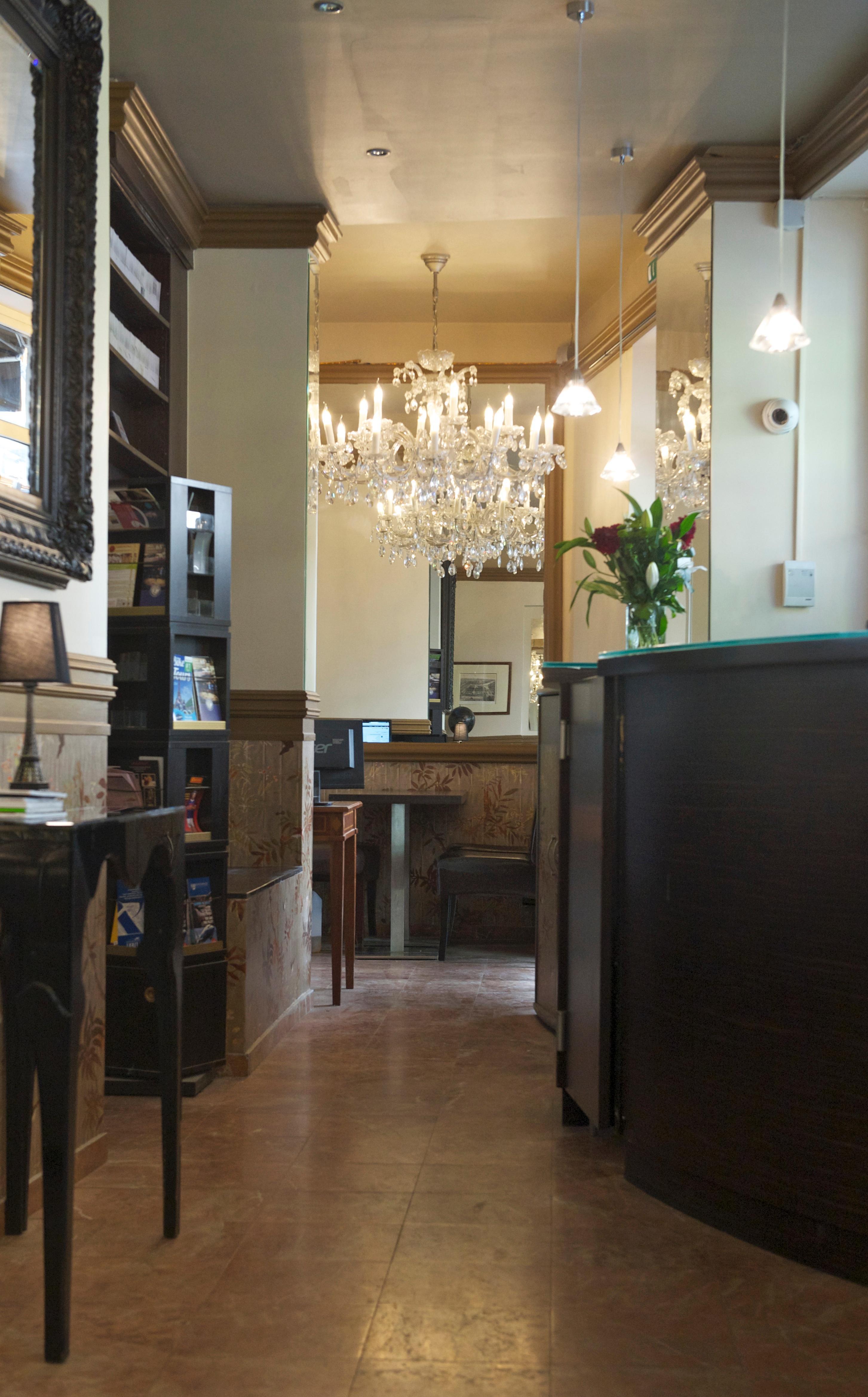 Hotel Petit Saint-Honore Париж Екстериор снимка